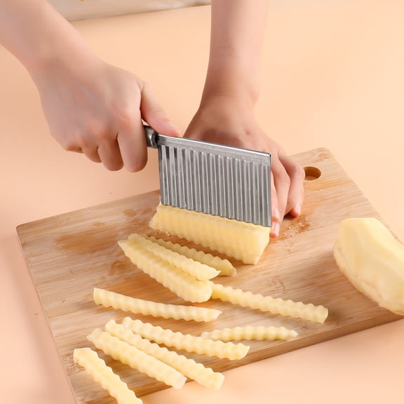 2 Pack Stainless Steel Crinkle Cutter, Wavy Vegetable Cutter Knife for Potatoes, Carrots and Fries