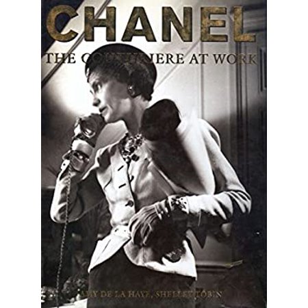 Chanel: The Couturiere at Work [Paperback - Used]