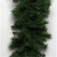 thumbnail image 1 of Guirlande Canadienne de 9 Pi x 10 Po 35CL 220 Pointes, 1 of 1