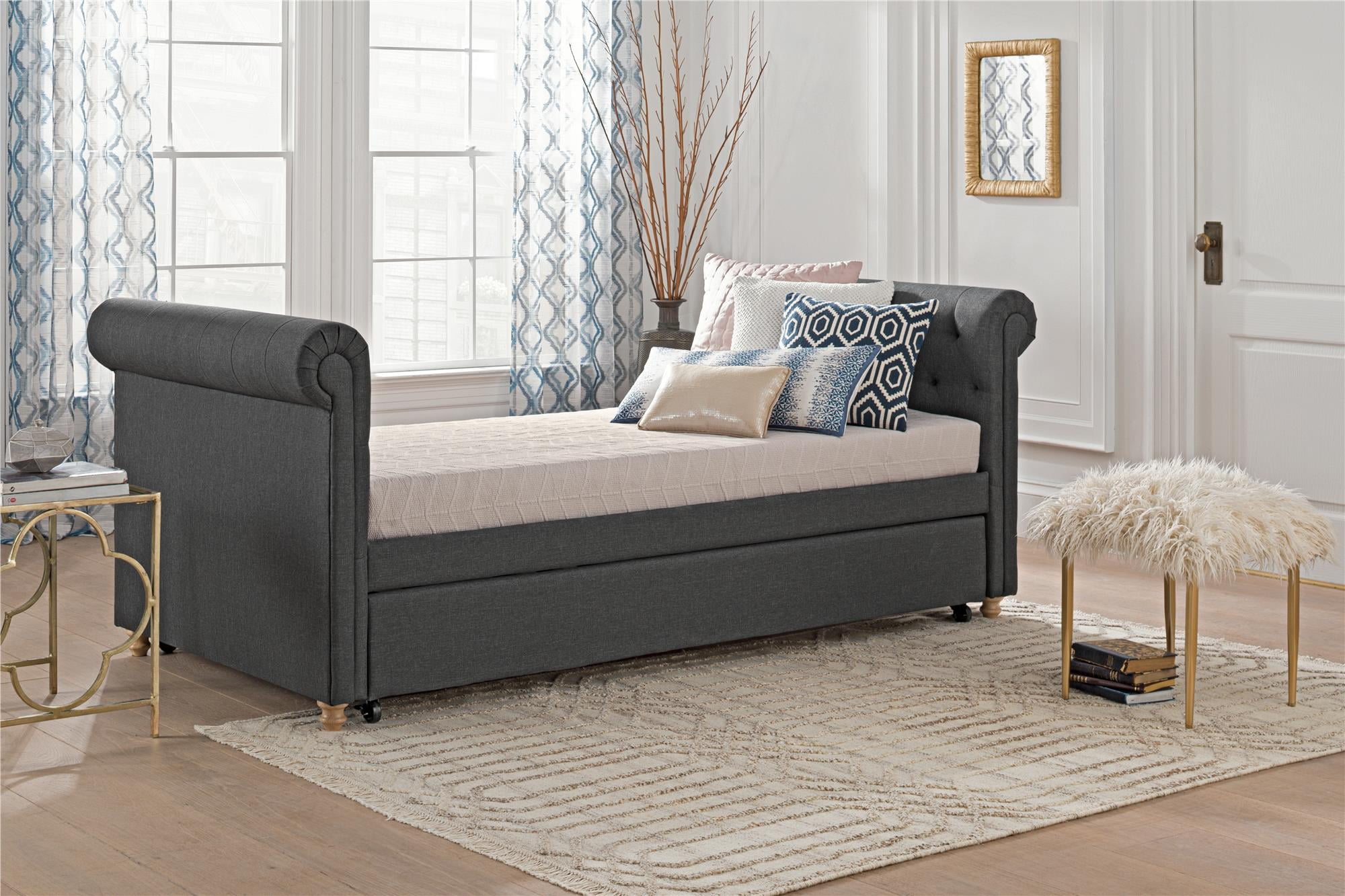 Sophia upholstered daybed and on sale trundle