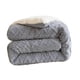 thumbnail image 5 of Manta de felpa reversible, suave, cálida y gruesa, de 150 x 200 cm, 3 kg, súper gruesa, para invierno. Gris, 5 of 9