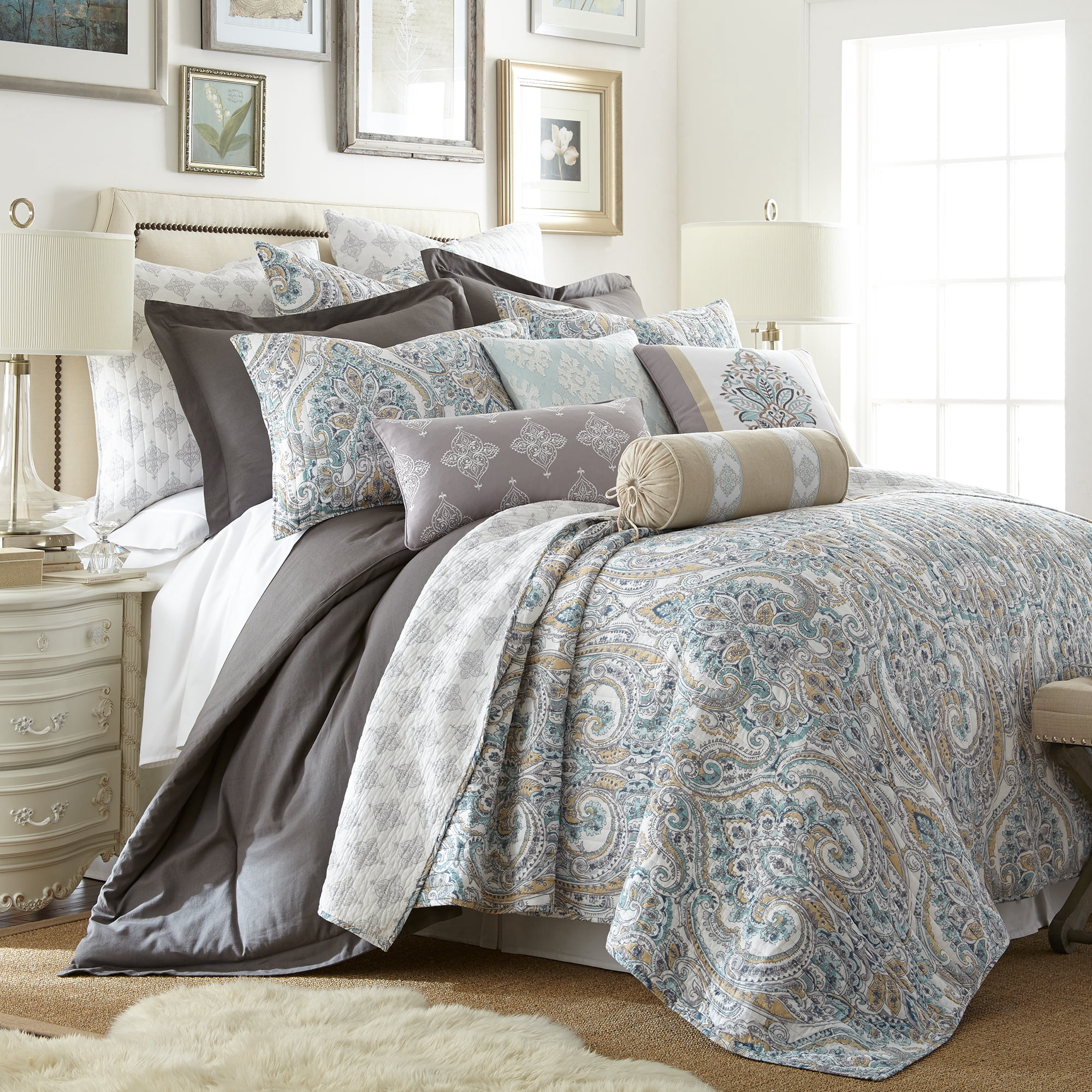 Levtex Home - Rome Quilt Set - Full/Queen Quilt + Two Standard Pillow Shams - Paisley - Beige, Blue, and White - Quilt Size (88x92in.) and Pillow Sham Size (26x20in.) - Reversible - Cotton Fabric