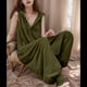 thumbnail image 4 of Mono con Botones y Capucha para Mujer, Sin Mangas, con Bolsillos Verde XL, 4 of 6