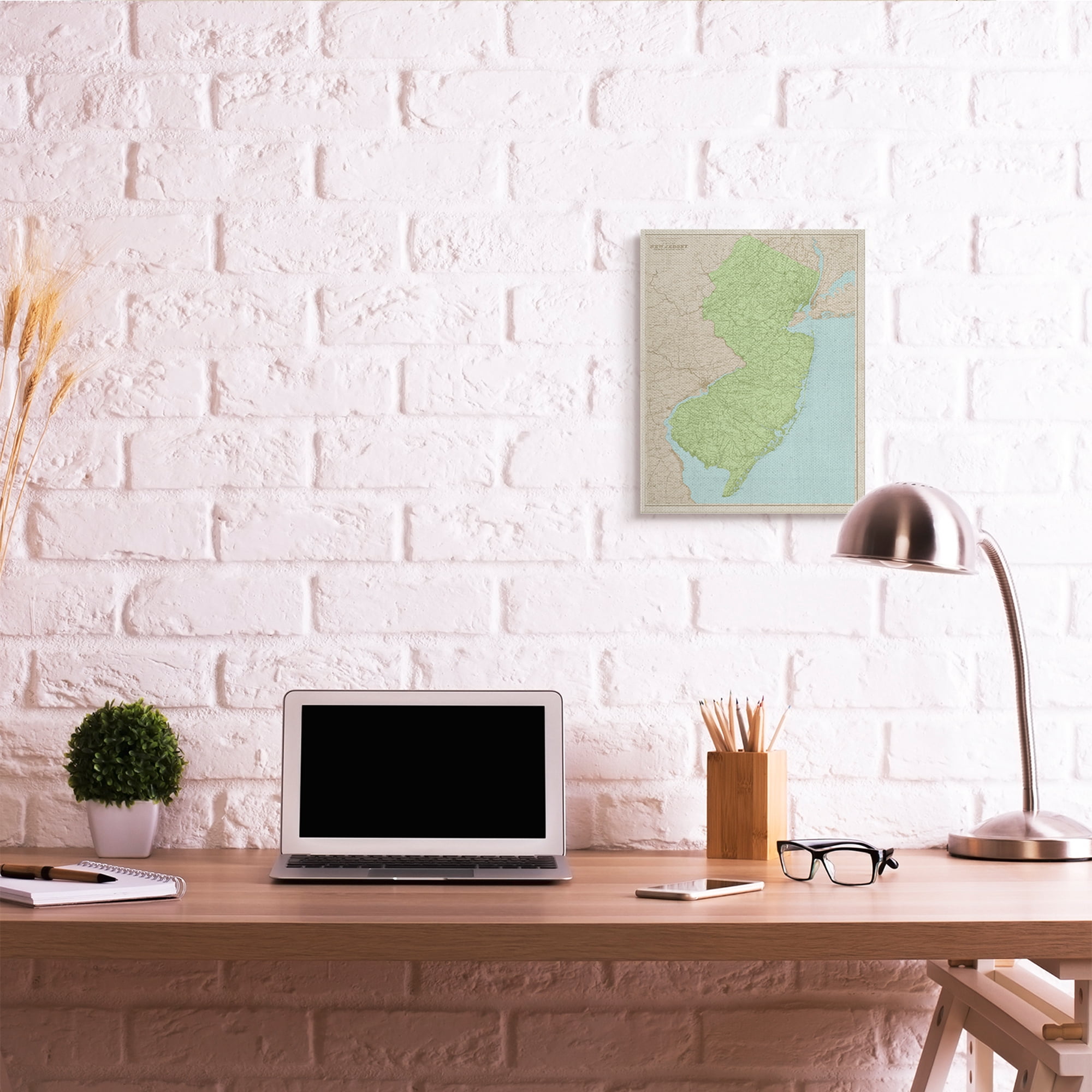 Stupell Industries Map Of New Jersey Classical State Border Canvas Wall Art, 16 x 20, Design by Daphne Polselli