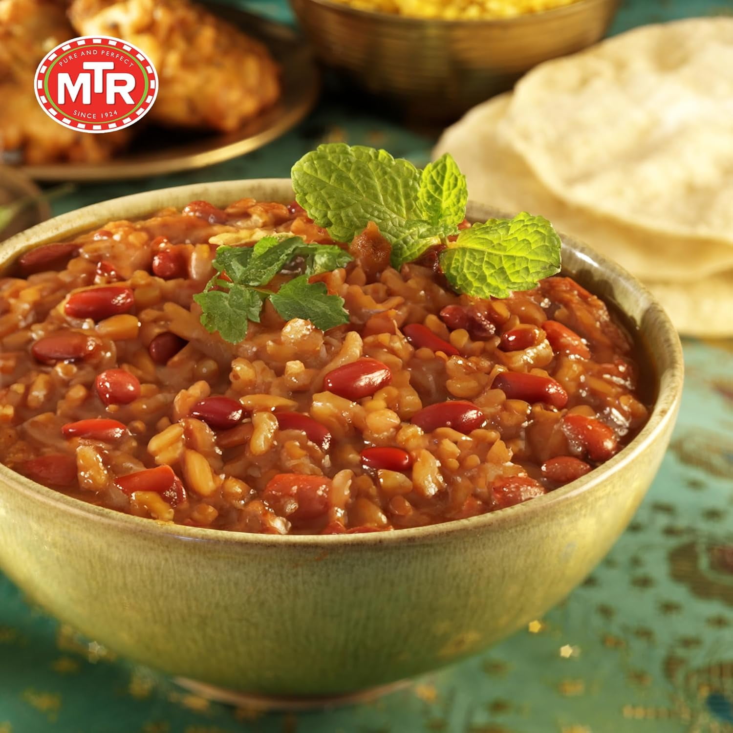 MTR Rajma Chawal - Red Kidney Beans Rice - Microwavable Rice Packs for Instant Meals - Ready-To-Eat Meal- Delicious & Nutritious Rice Ready in Minutes - Suitable for Vegetarians (300g, Pack of 6)