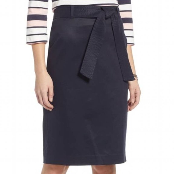 1901 Twill Pencil Skirt in Navy, Size S