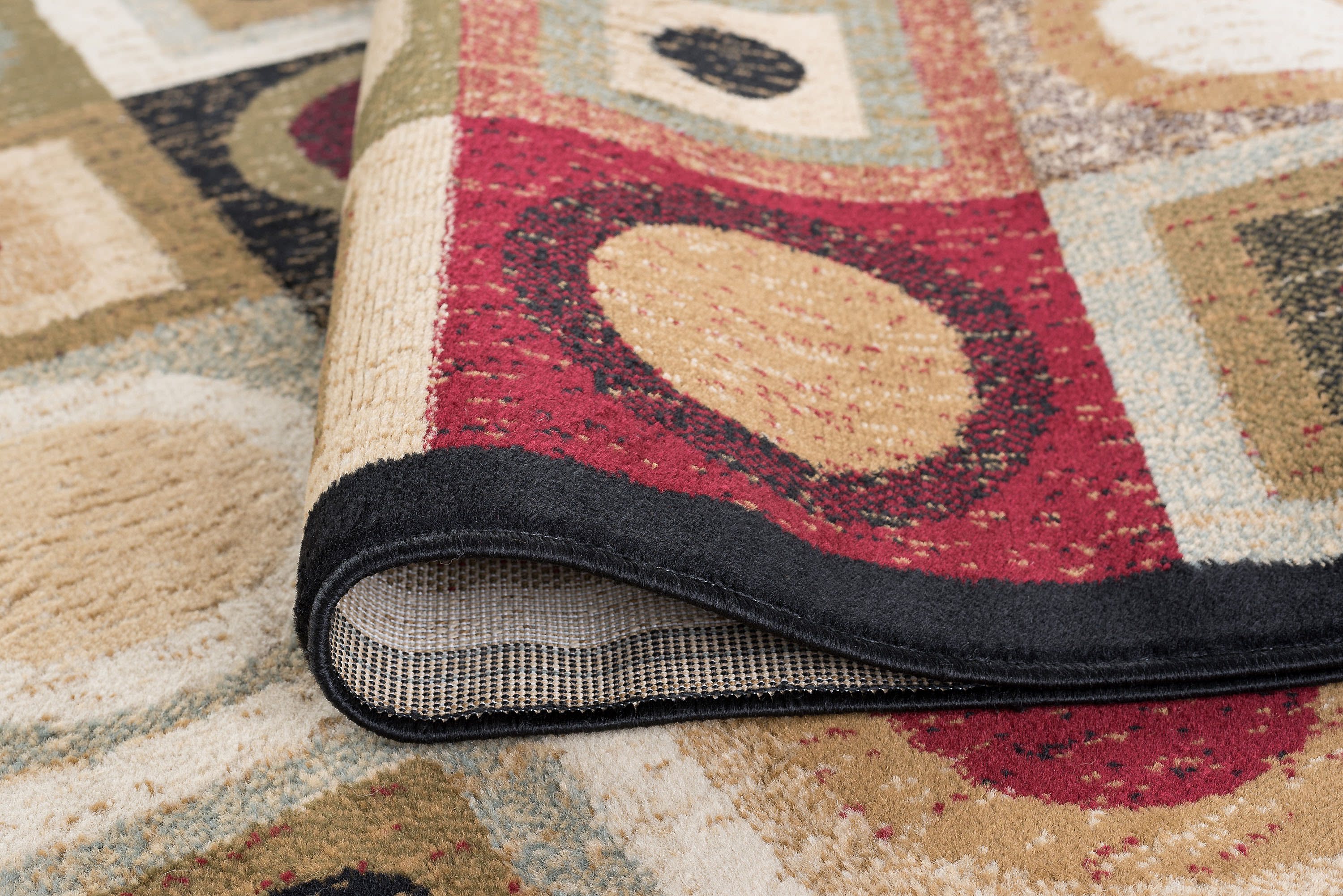 Hampton Contemporary 8' Round Black and Red Polypropylene Indoor Area Rug