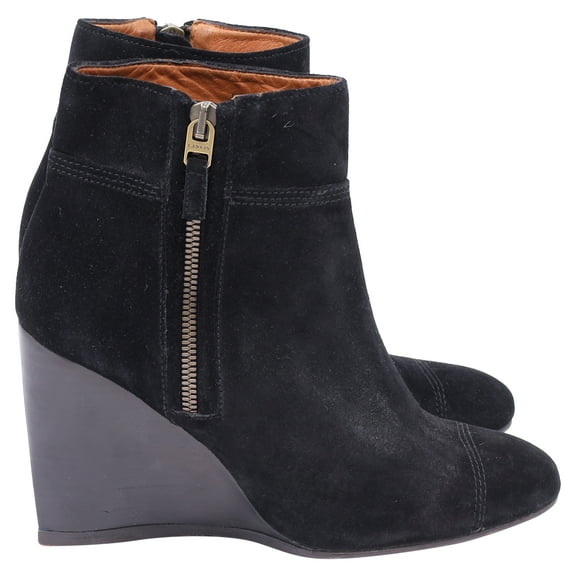 Pre-Owned Lanvin Wedge Ankle Boots in Black Suede
