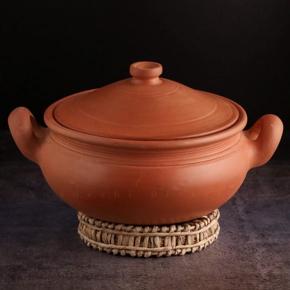 Exclusive Range Unglazed Clay Pot For Cooking & Serving With Lid | Earthen Kadai - Mud Handi - Mitti Ke Bartan (With Mirror Shine) + Ash For Cleaning | 3 Liters, 1 Piece, Red-Ochre (Gerua)
