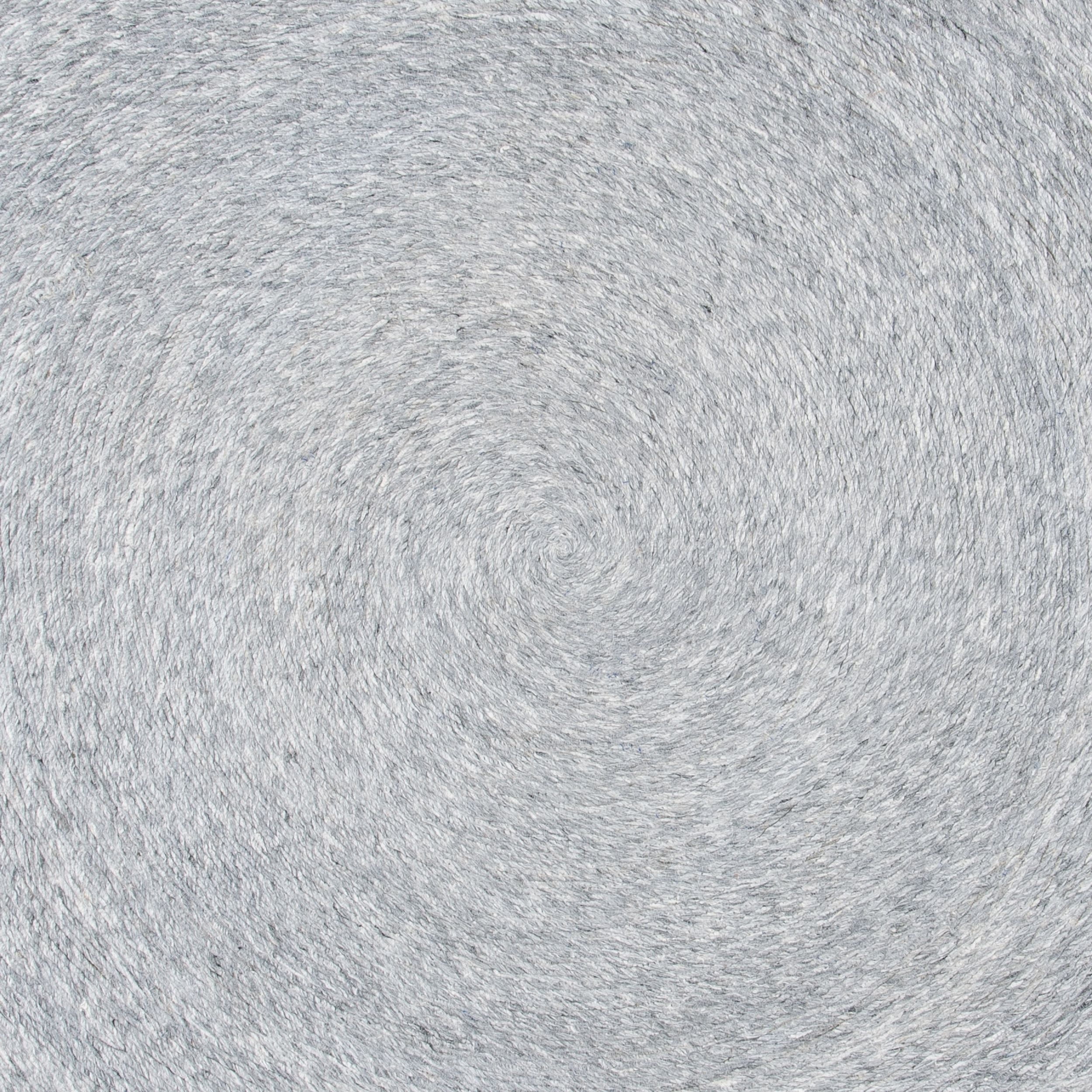 SAFAVIEH Sahara SAH490G Handmade Silver Rug
