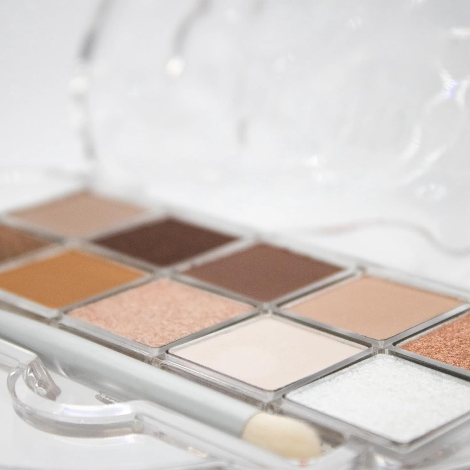 dearcloud Sky/Shadow – Buttercream Latte – eye shadow palette makeup with 10 Ultra-Fine Pigments & Dual-Ended eyeshadow brush – Korean beauty eye makeup (Buttercream Latte)&nbsp;