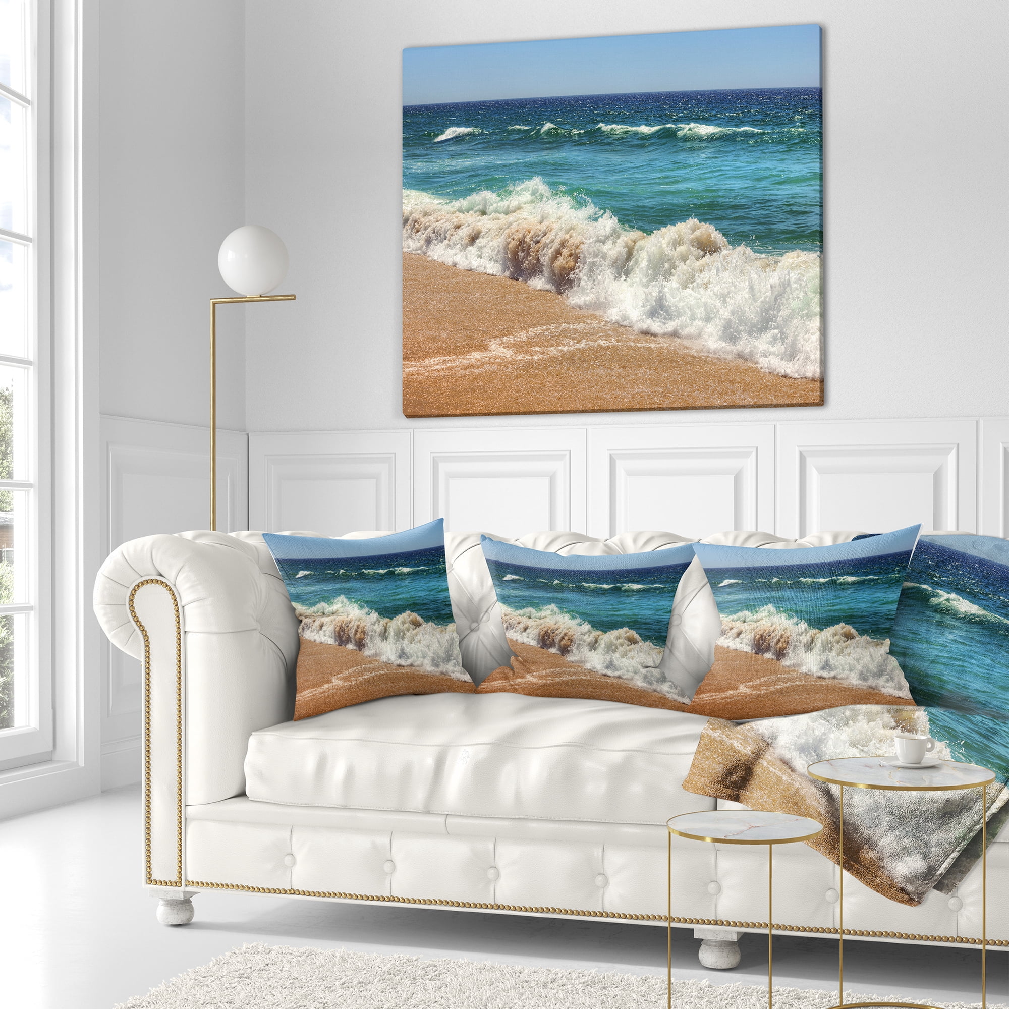 Designart Atlantic Beach with Foaming Waves - Seascape Throw Pillow - 18x18