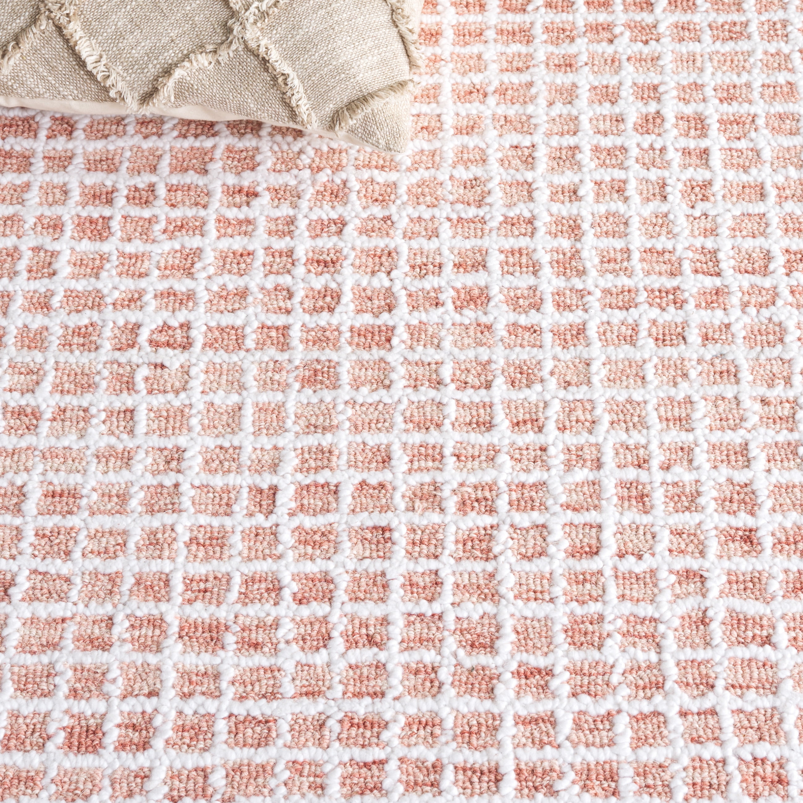 SAFAVIEH Abstract Careen Geometric Area Rug, Ivory/Blush, 4' x 6'