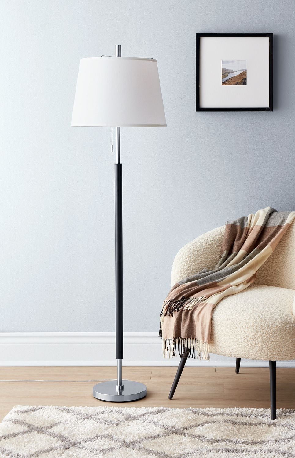 HOMETRENDS Floor Lamp