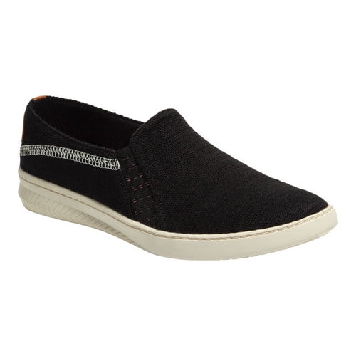 baretraps slip on sneakers