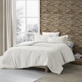 thumbnail image 2 of Couette en Fourrure Sculptée Amara 100% Polyester Madison Park en Ivoire, 2 of 10