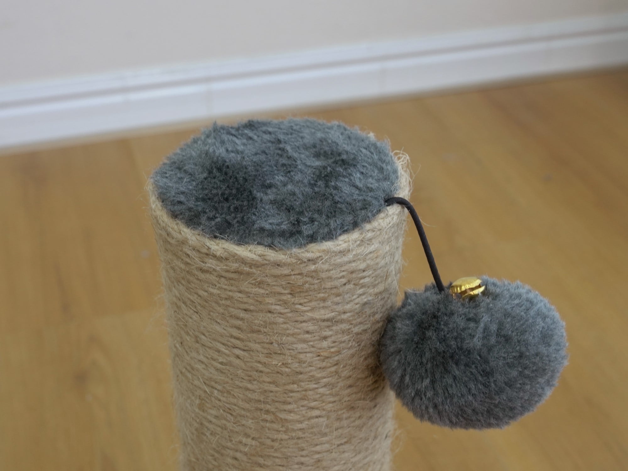 Vibrant Life 2-in-1 Cat Scratching Post, Dark Gray