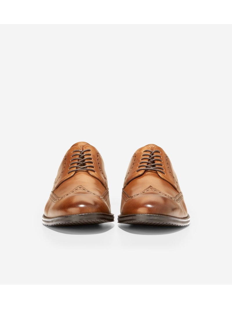 Cole Haan Men display picture 1