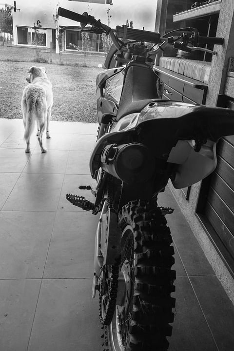 ttr 125 battery box cover