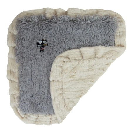 Bessie and Barnie Siberian Grey / Natural Beauty Luxury Shag Ultra Plush Faux Fur Pet/ Dog Reversible Blanket (Multiple Sizes)