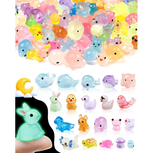 FIVEIZERO 100 piezas de mini animales de resina que brillan en la oscuridad, 20 estilos