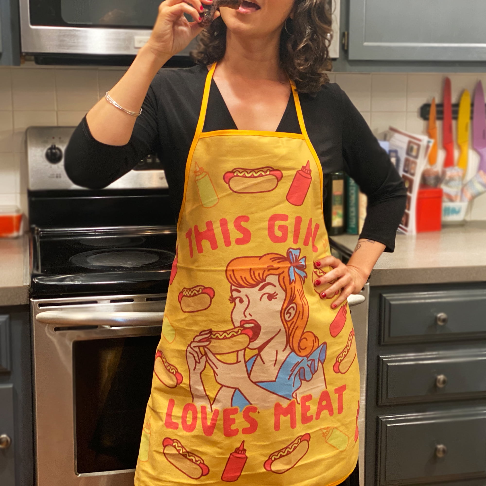 This Girl Loves Meat Apron Funny Hot Dog Backyard Bar-B-Que Grilling Kitchen Smock