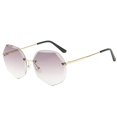 thumbnail image 4 of Lunettes de Soleil Il de Chat Classiques Unisexes Y1128, 4 of 5
