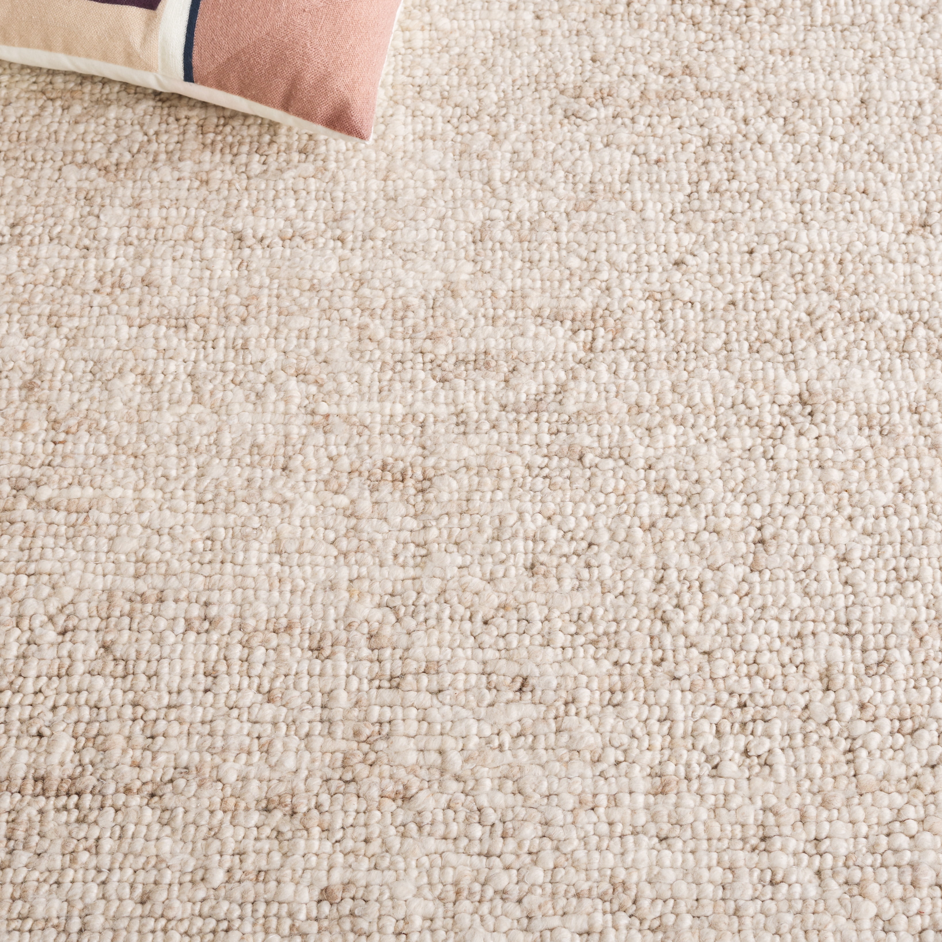 SAFAVIEH Natura Tryik Solid Area Rug, Ivory/Beige, 4' x 6'