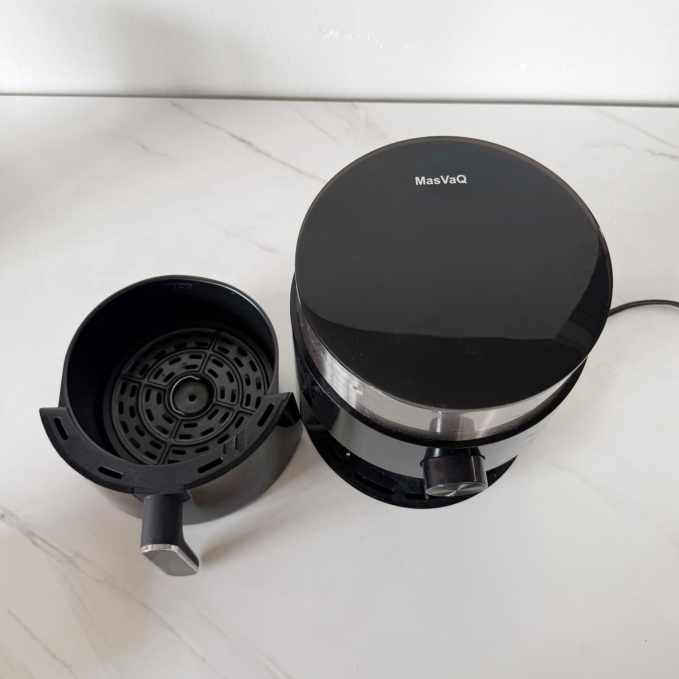 MasVaQ 3.2 Quart Air Fryer, 1200W Powerful Electric Hot Fryer, 8 One-Touch Presets, Oil-Free Cooking, Easy-Clean Non-Stick Basket, Timer & Temperature Control, Ideal for Small Families-AF8