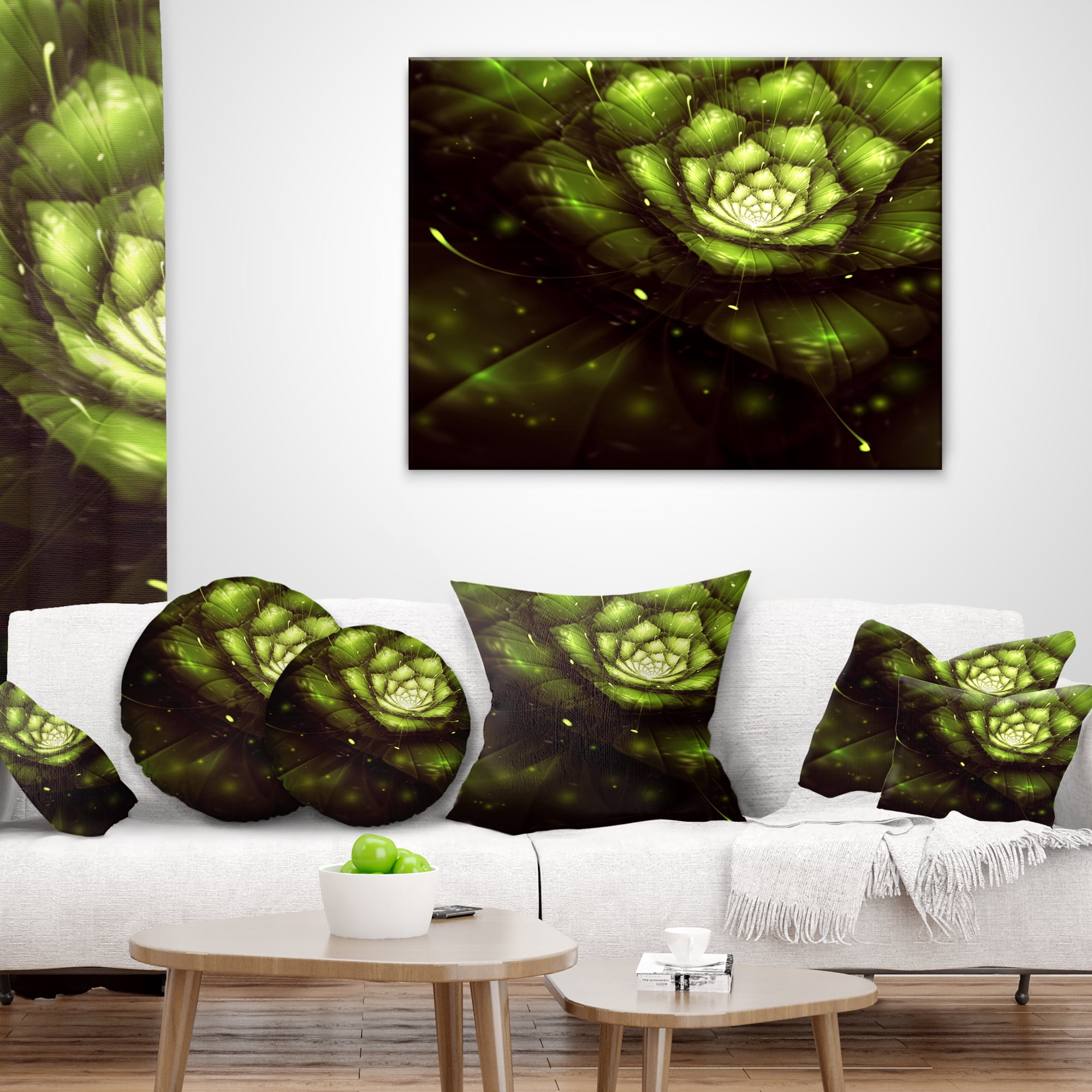 Designart Green Flower with Sun Rays - Floral Throw Pillow - 16x16