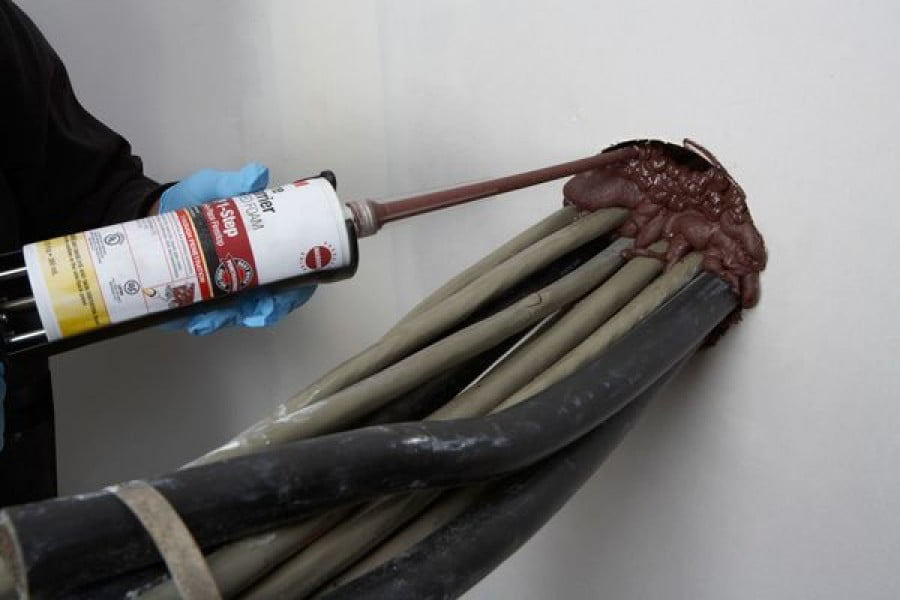 3M Fip 1Step Fire Barrier Foam, 12.85 Oz. Cartridge