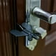 thumbnail image 2 of Cerradura de puerta de dormitorio, cerradura de seguridad para apartamento, cerradura de puerta portátil, acero inoxidable 304 Negro, 2 of 8