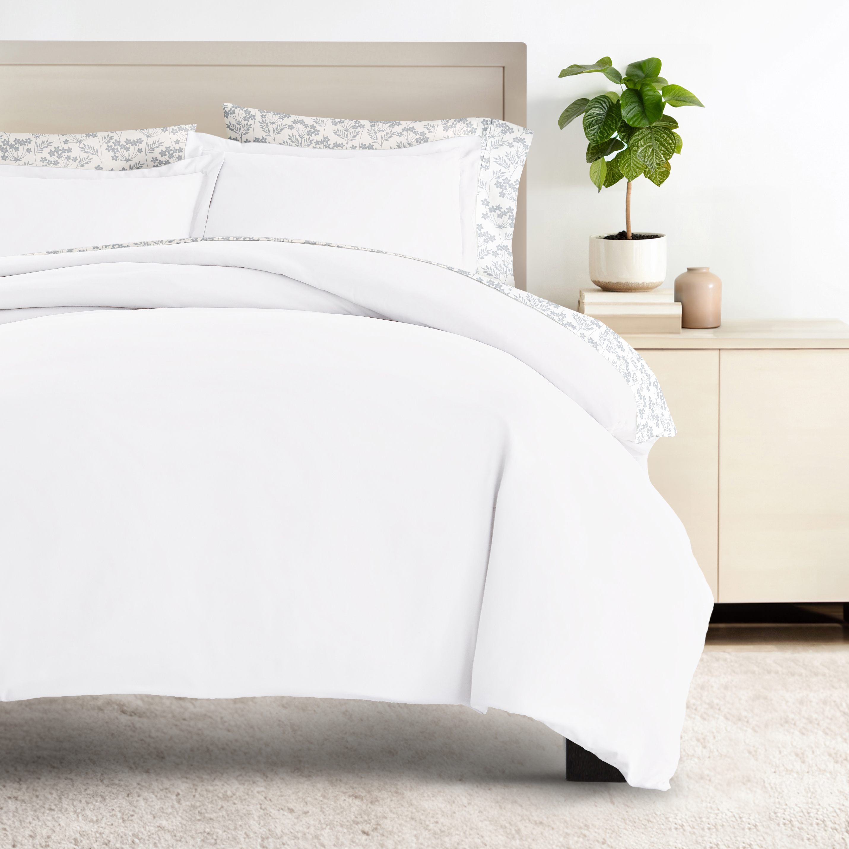 Comfort Canopy - California King Bedding Bundle, Solid Duvet Cover Set, White Comforter and Patterned Sheet Set