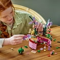 thumbnail image 2 of LEGO Disney Classic Le pot de fleurs d’Isabela 43237 Ensemble de construction (641 pièces), 2 of 6
