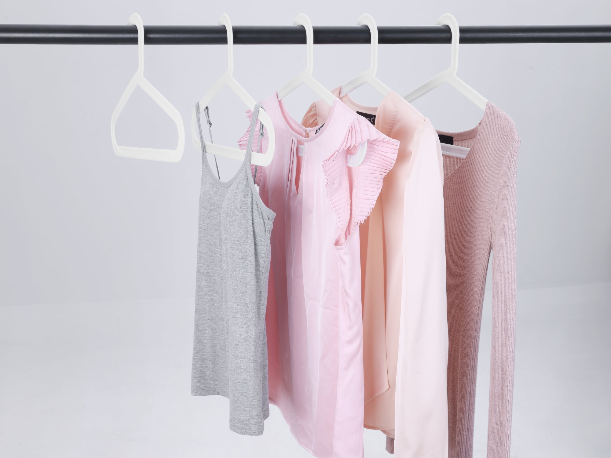 Unique Bargains Hangers Plastic Durable Space Saving Clothes Hangers 30 Packs White