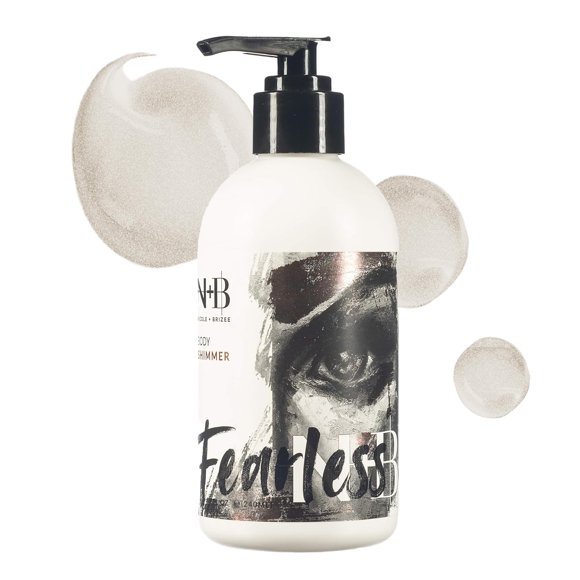 Loción brillante corporal N+B Fearless | Resaltador corporal hidratante no pegajoso | Fabricado con extracto de Alma y vitamina C | Para rostro, manos, cuerpo y todo tipo de piel, piel áspera, seca y