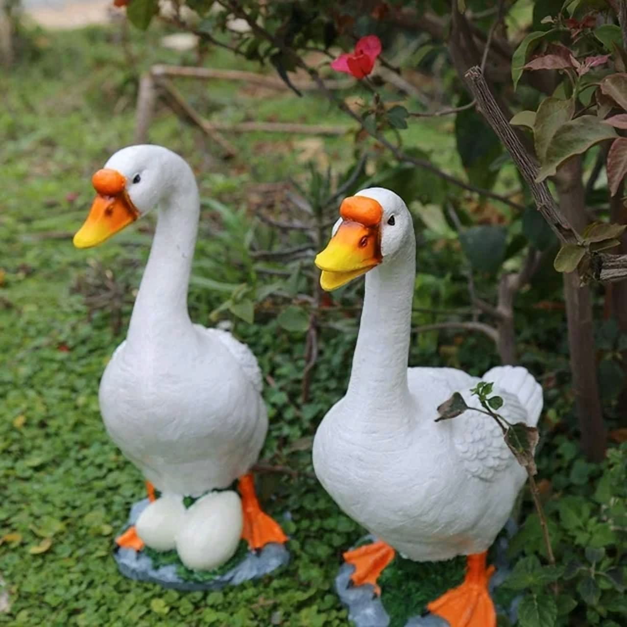 Resin Garden Patio Goose Statues Decor Outdoor Realistically Animal Sculptures Lawn Backyard Home Decor Ornaments Yard Art Figurines B 23x14x36cm(9x6x14inch)