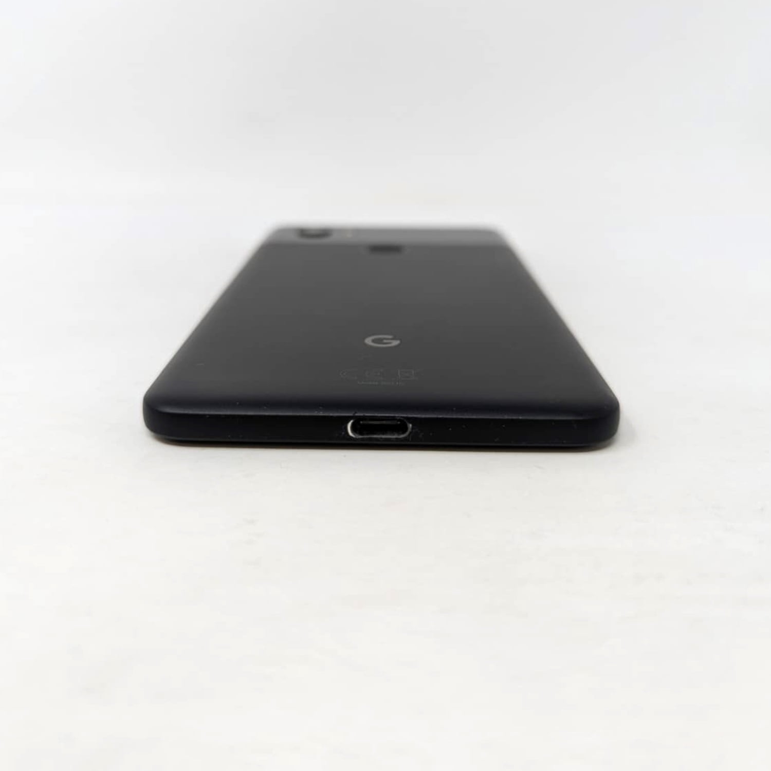 Google Pixel 2 XL 128GB G011C Factory Unlocked 6" 4GB RAM Smartphone - Just Black (Good)