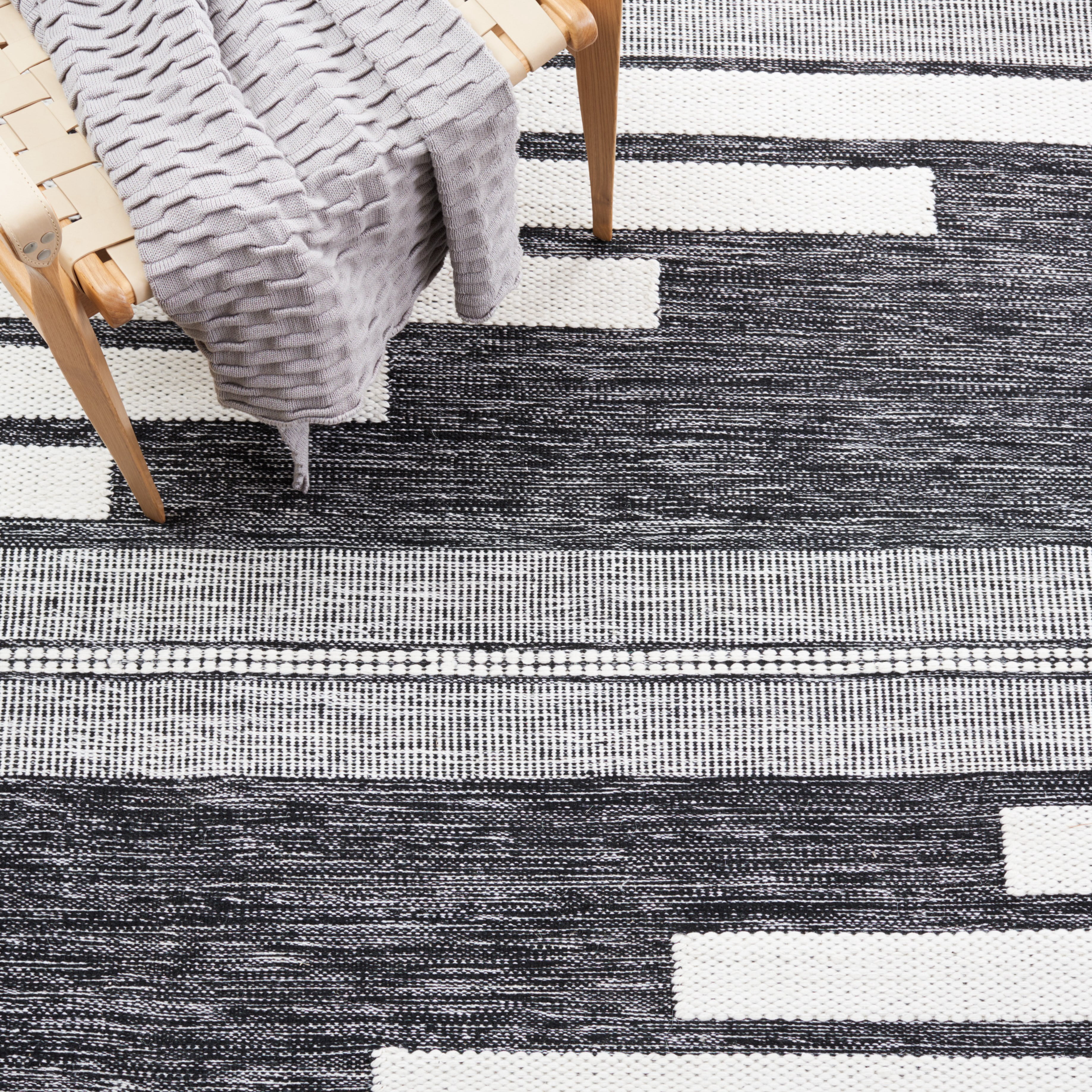SAFAVIEH Kilim Adam Striped Polyester Area Rug, Ivory/Black, 3' x 5'