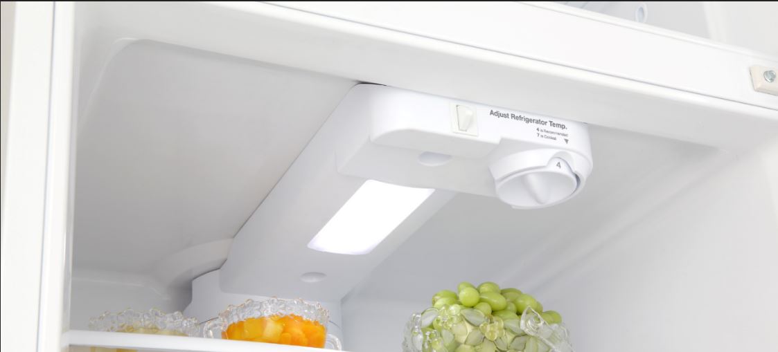 Daewoo RTE18GBWCD 18 Cu. Ft. Top Mount Freezer Refrigerator - White