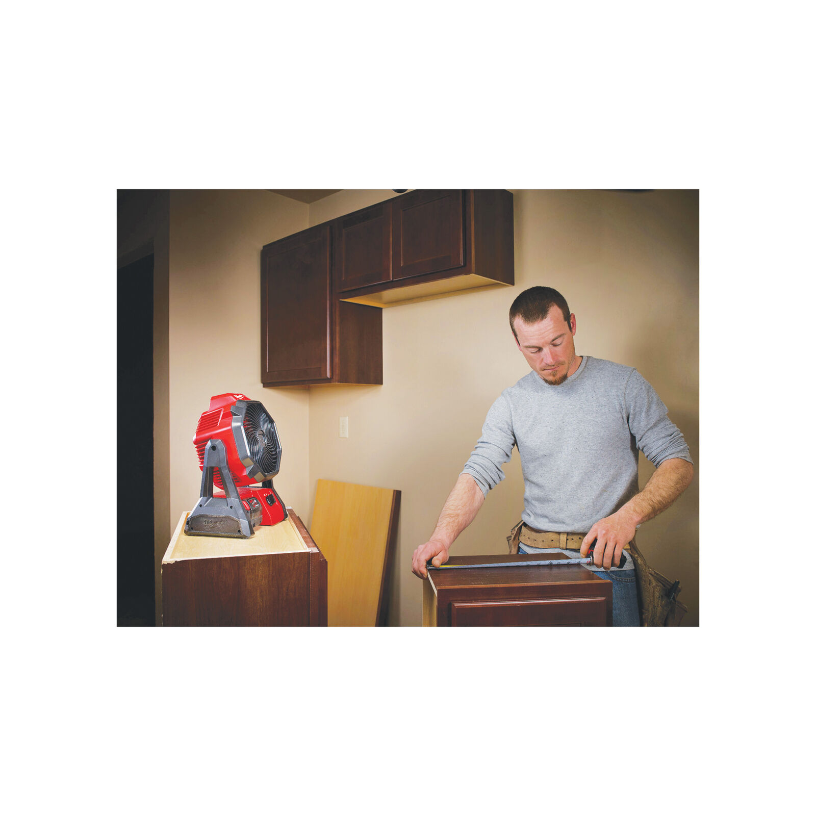 Milwaukee M18 Portable Jobsite Floor Fan - Tool Only, Model# 0886-20, Red