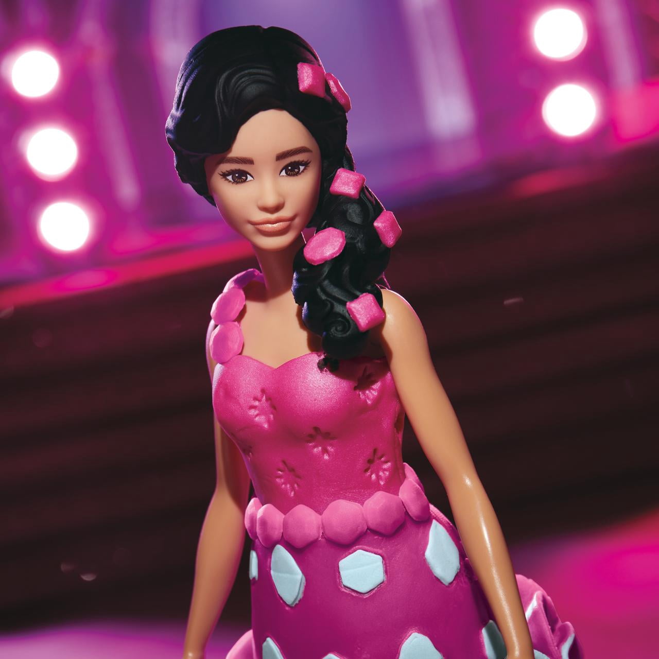 Play-Doh Beach Gems and Ribbons Glam, Make Designer Dolls Clothes, Toys for Kids 5 and up