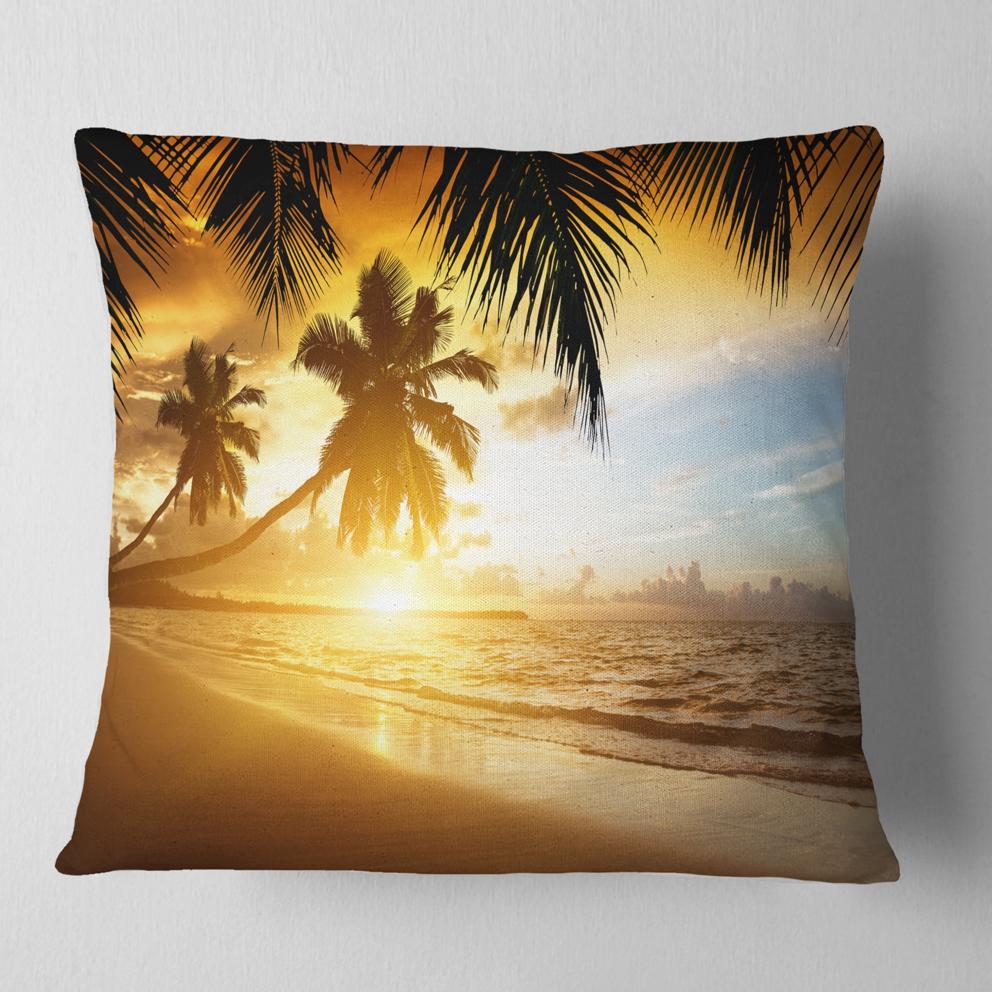Designart Sunset over Caribbean Sea - Photography Throw Pillow - 16x16