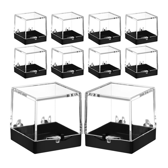 10 unidades de exhibición de muestras caja de presentación pequeña, mini cajas transparentes de plástico para colección de rocas y cristales; tapa clara, base negra con cierre frontal, tamaño compacto 3.5 cm, dispuestas en filas mostrando vistas frontales y en perspectiva. También aptas para guardar pequeños objetos de colección.