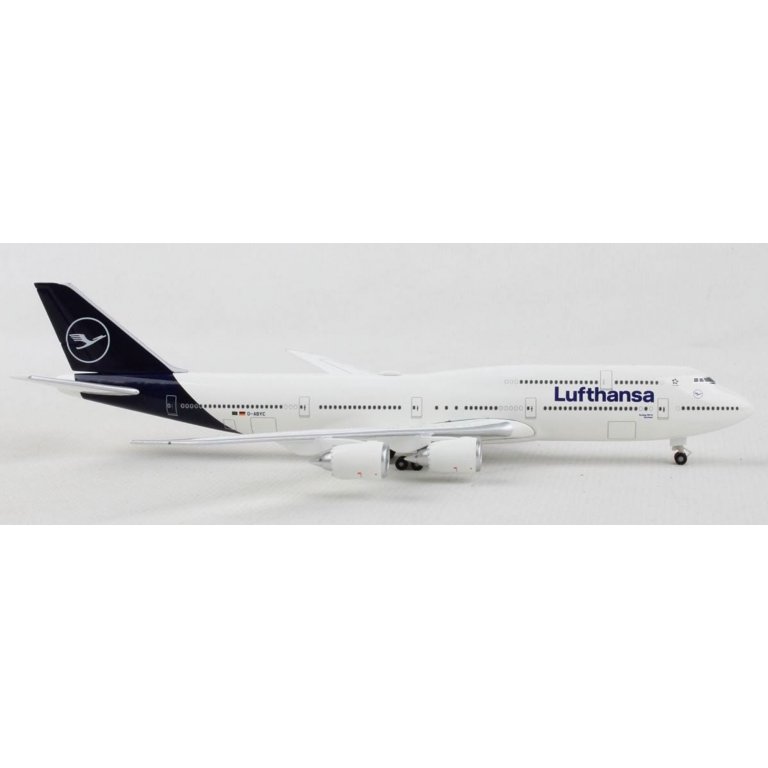 Herpa HE531283-001 1-500 Scale Aircraft Model Plane for Lufthansa