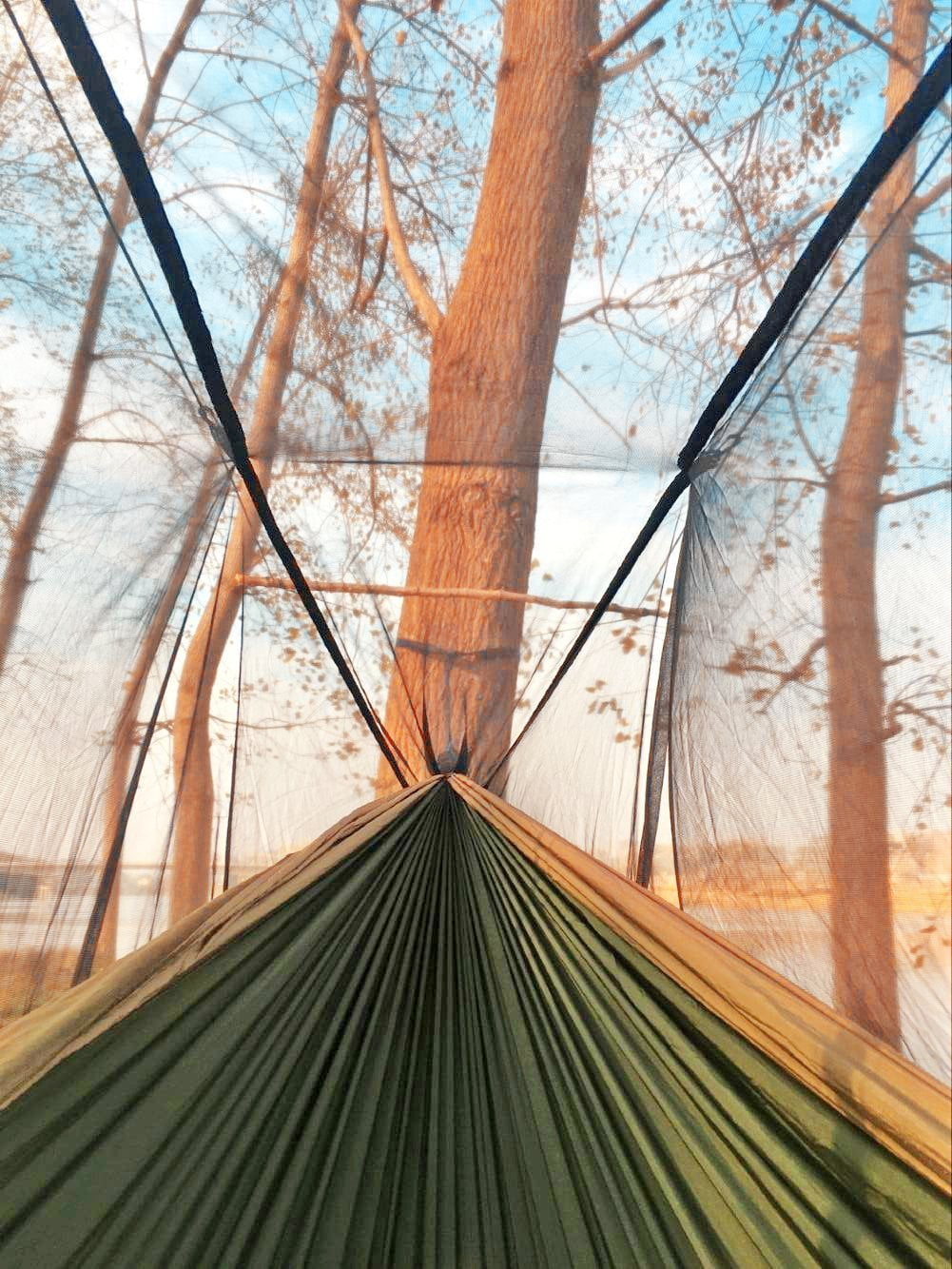 ManYmbyan Camping Hammock, Portable Double Hammock with Net, 2 Person Hammock Tent with 2 * 10ft Straps, Best for Outdoor Hiking Survival Travel