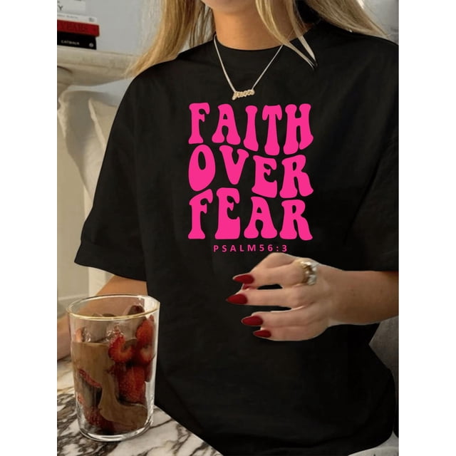 Camisetas de manga corta con estampado para niñas y niñas, de algodón, cómodas para uso diario, playera simple de veranoWomen's Vintage-Inspired "Faith Over Fear" Graphic Tee - Casual Round Neck, Sh