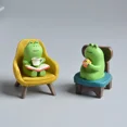 thumbnail image 3 of Accesorios para casa de muñecas en miniatura de resina de rana, decoración de oficina, estatuas de anime, adorno para coche, linda artesanía hecha a mano, modelo de arte moderno, mini juguete, 3 of 5