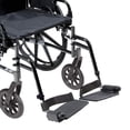 thumbnail image 4 of Silla de ruedas ligera Drive Medical Cruiser III con brazos abatibles y extraíbles, reposapiés abatibles y asiento de 16 pulgadas, 4 of 5