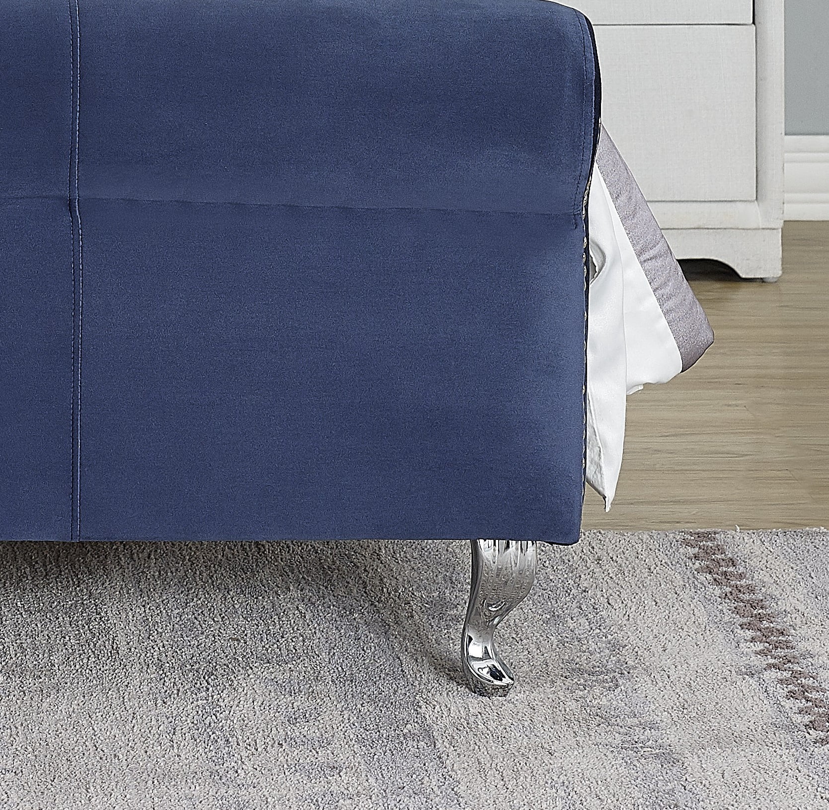Uspridefurniture Collinsworth Tufted Low Profile Sleigh Velvet Bed -King